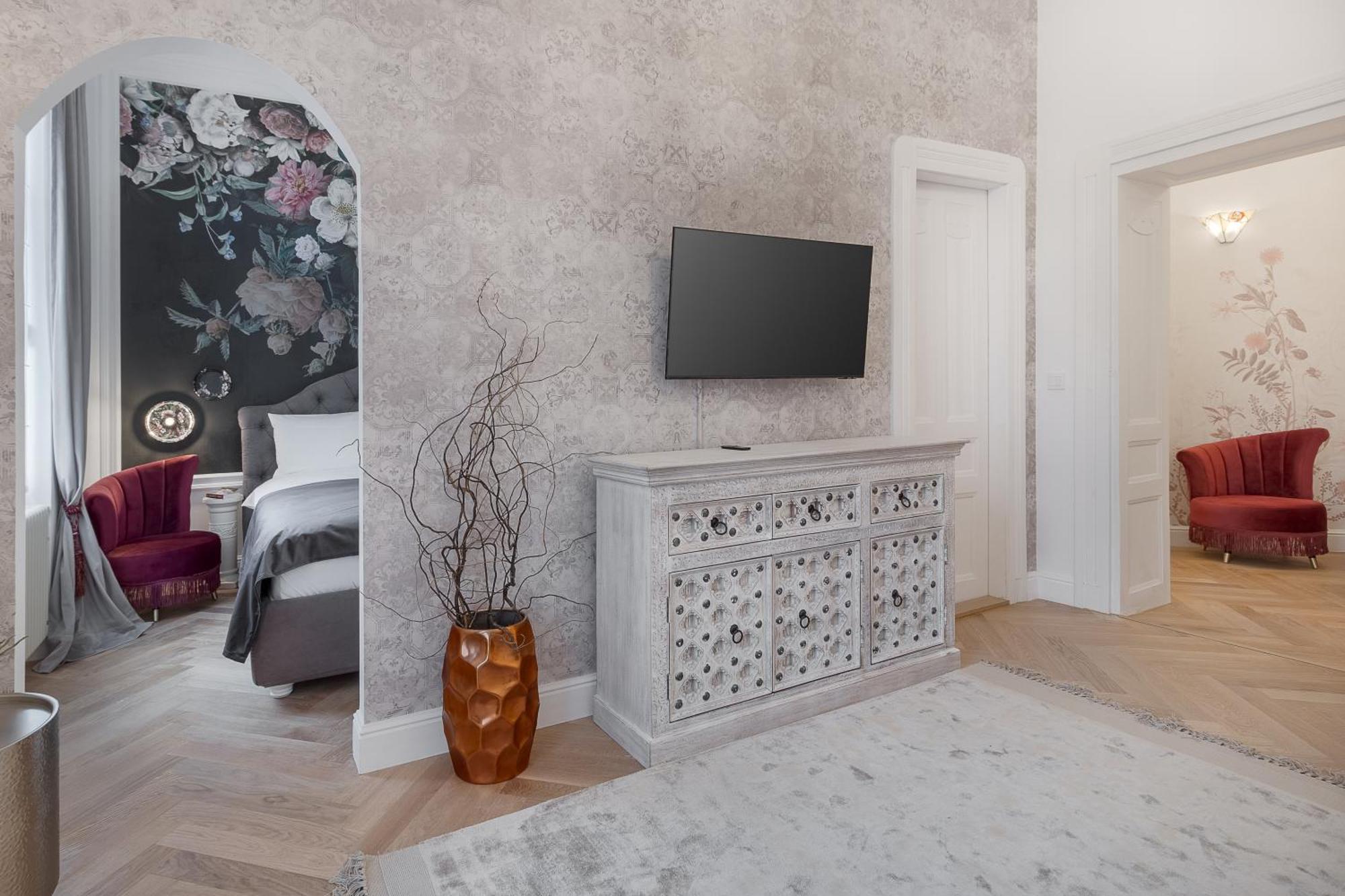 Arta Residence Oradea Bagian luar foto