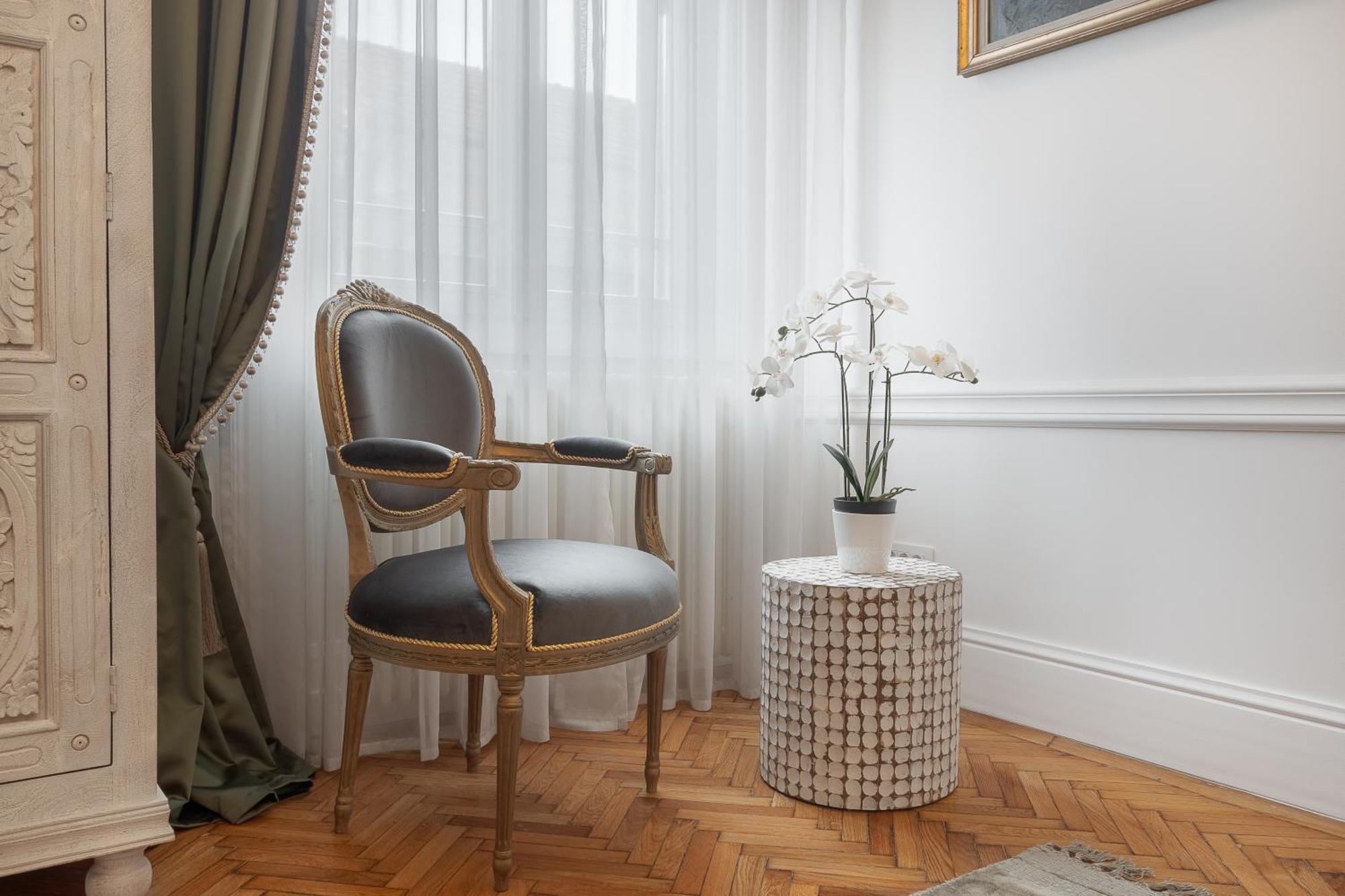 Arta Residence Oradea Bagian luar foto