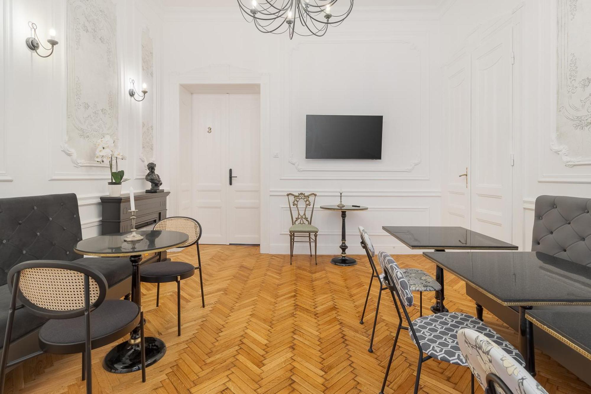 Arta Residence Oradea Bagian luar foto